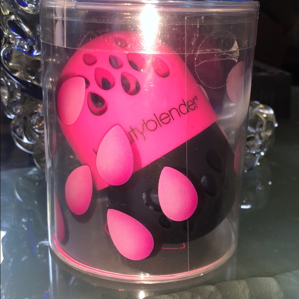 Beauty Blender Defender
